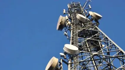 دکل‌های مخابراتی غیرمجاز باید جابجا شوند