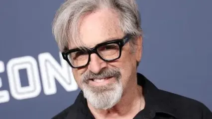 بازیگر سرشناس به زندگی خود پایان داد