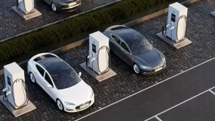 کاهش فروش خودروهای برقی در جهان