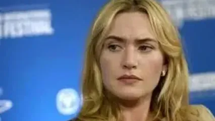 سفر در زمان؛ «رز فیلم تایتانیک» به همراه فرزندش در نیویورک؛ سال 1384