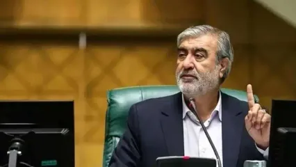 عزیزی: خاک اوکراین هدف مشروع ایران است