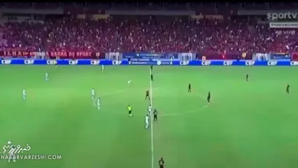 ویدیو| اتفاق بی‌سابقه در فوتبال؛ گلزنی یک تیم در ثانیه ۲۰ بدون لمس توپ!