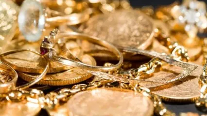 ریزش سنگین قیمت طلا و سکه چهارشنبه ۵ فروردین