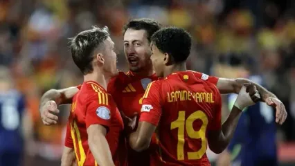 نگاهی به برنامه مهم‌ترین دیدارهای امروز و امشب فوتبال جهان