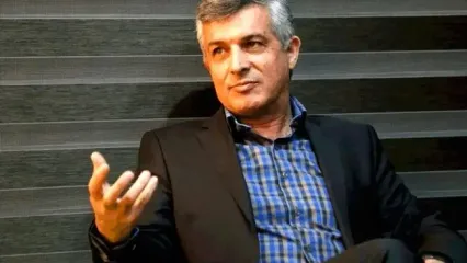 هیچ ملتی با کمک خارجی نجات پیدا نکرده است/ مردم تاریخ را دوباره بخوانند