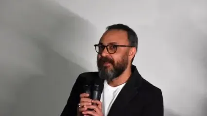 درخواست رضا پروانه: وارد گود پهلوانی شویم