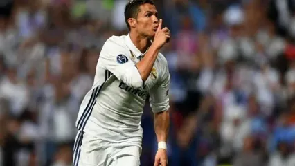 کریستیانو رونالدو بایرن مونیخ به آتش کشید (عکس)