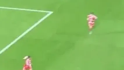 ویدئو: لحظه‌ای که آلیانز آرنا روی سر رئال خراب شد