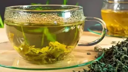 این افراد در خوردن چای سبز باید خیلی مراقب باشند!