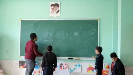 هر افزایش رتبه معلمان ۱۰ درصد مجموع فوق العاده شغل یا حق شغل را افزایش می‌دهد