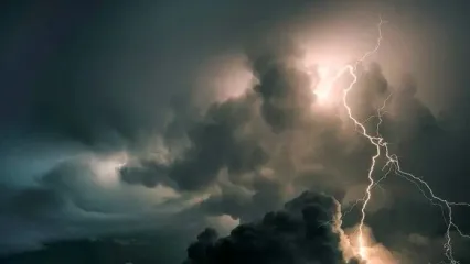 رگبار و رعدوبرق در ۸ استان نوار شمالی کشور