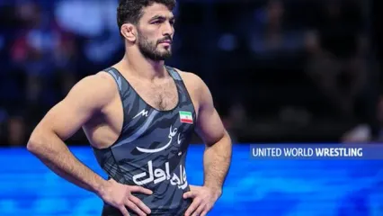 پیروزی حسن یزدانی مقابل آذرپیرا در مبارزه دوم؛ شیرشاه ملی پوش شد