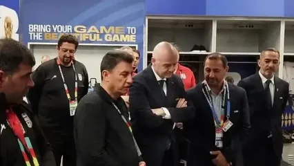 اینفانتینو پس از بازی ایران نیوزیلند به دیدار ملی‌پوشان رفت / رییس فیفا : پیام بزرگی به دنیا دادید