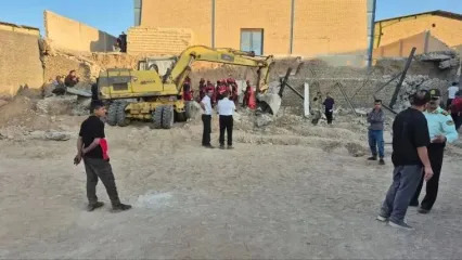 ریزش دیوار در شهرک صنعتی طرق مشهد 9 فوتی و مصدوم برجای گذاشت