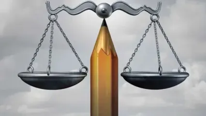 یک قاضی دیوان عدالت: مهم‌ترین معیارهای سنجش بی‌طرفی قضایی، احساس برابری مقابل قانون است