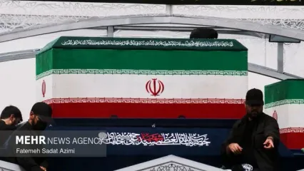 عراق در حال آماده‌ شدن برای تشییع پیکر رهبر شهید +فیلم