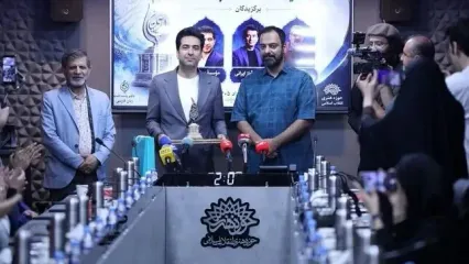 اهدای «سرو سیمین پارسی‌جان» به محمد معتمدی/ برنامه واحد در موسیقی وجود ندارد