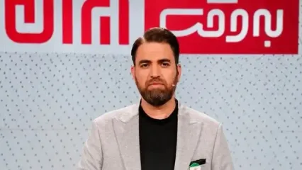 مجری کشمیری تبار صدا و سیما خودش را با کریستین امانپور و فرید زکریا مقایسه کرد