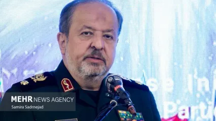 سرپرست وزارت دفاع: به گستره ایران از اعماق زمین تا اوج آسمان به زودی خواهید دید…