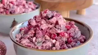 طرز تهیه سالاد یلدایی با طعمی عجیب | سالا کلم و انار با سس خوشمزه