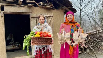 (ویدئو) پخت پلو مرغ محلی به شیوه دو بانوی جوان روستایی گیلانی