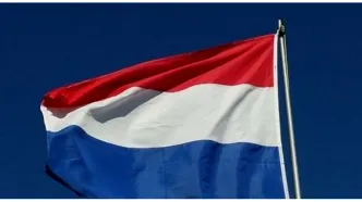 حضور تیم خنثی سازی بمب در پارلمان هلند / ماجرا بسته مشکوک چیست؟