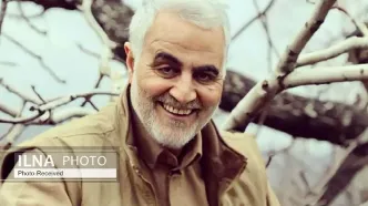 بیعت خانواده شهید سلیمانی با رهبر جدید انقلاب/ تا آخرین قطره خون خود دست از این مسیر برنخواهیم داشت