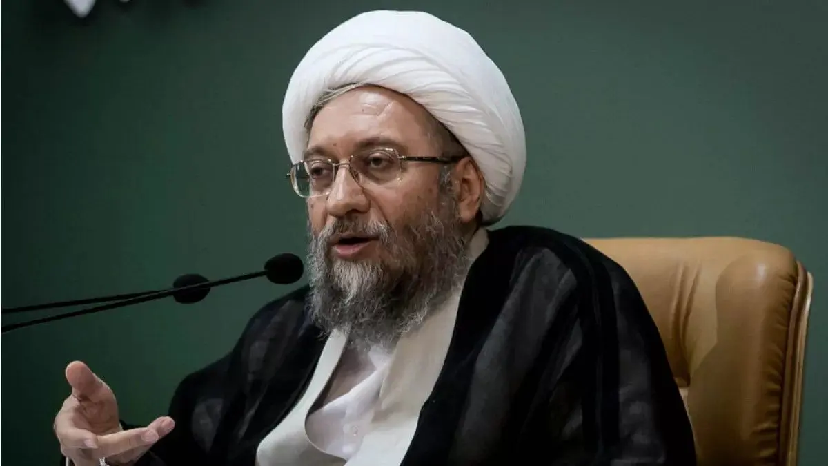 گفت‌وگوی صمیمی آملی‌لاریجانی، محسن رضایی و سیدحسن خمینی + عکس