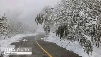 جاده‌های ۱۷ استان بارانی و برفی است