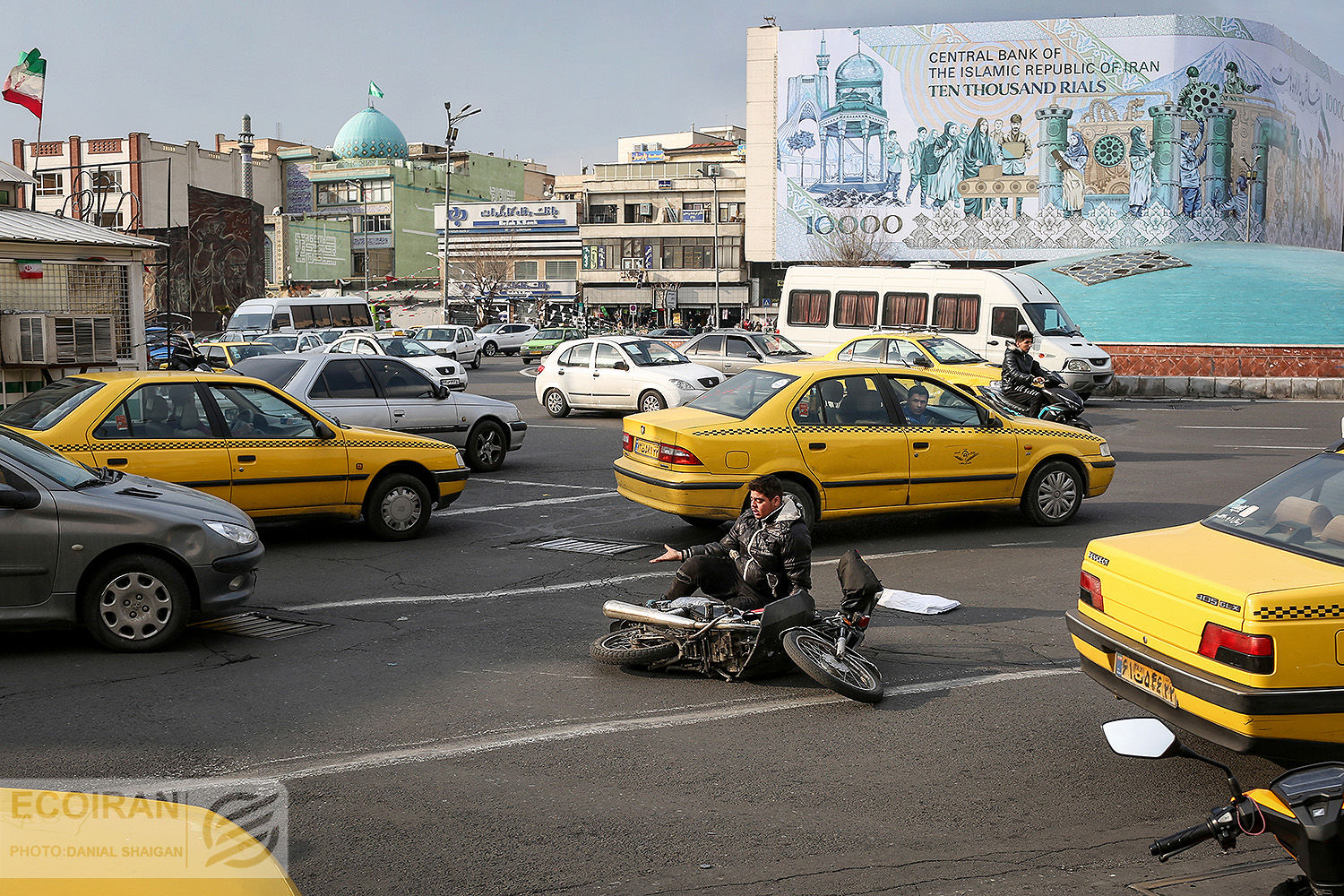 بزرگراه‌های مرگ در تهران؛موتورسواران این ساعت بیشتر فوت می کنند