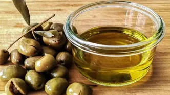 آنچه باید درباره روغن زیتون بدانیم/ تشخیص کیفیت روغن زیتون از طریق طعم