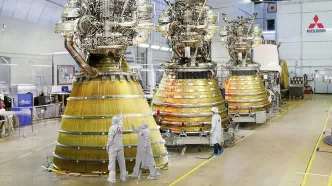 (ویدئو) ببینید ژاپنی ها چگونه موشک های فضایی پیشرفته را در کارخانه تولید می کنند