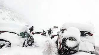 جاده چالوس و آزادراه تهران – شمال تا سه‌شنبه مسدود است / برف و باران در ۱۷ استان کشور