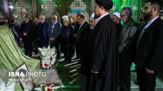 تصاویر اعضای مجمع تشخیص مصلحت در حرم امام راحل
