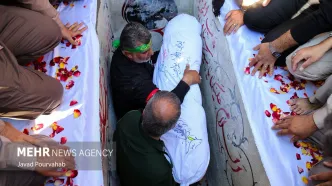 تصاویر: آیین تشییع و خاکسپاری شهید گمنام در فرودگاه شیراز