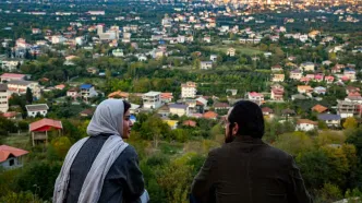 عشق یک زوج جوان ایرانی در جنگل پرتقال‌ها، بحث‌برانگیز شد