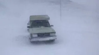 جاده پونل به خلخال مسدود شد /کولاک و احتمال ریزش بهمن