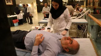 تصاویر: اهدای خون جمعی از نمایندگان مجلس