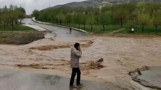 پل جهادگران خرم‌آباد زیر آب رفت