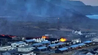 فوران آتش فشان ایسلند مردم را فراری داد