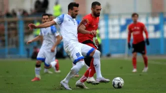 گزارش زنده: ملوان 0 - تراکتور 0