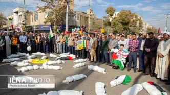 راهپیمایی مردم قزوین در حمایت از کودکان غزه