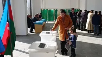 برگزاری انتخابات زودهنگام ریاست جمهوری در جمهوری آذربایجان/ فیلم