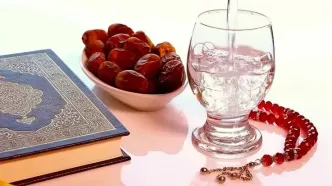 رمضان و تشنگی: با این خوراکی‌ها و نوشیدنی‌ها در ماه رمضان سرحال و شاداب بمانید!