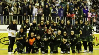 پرشورهای تازه ورزش ایران در کازرون: اینجا جهنم شما ست!