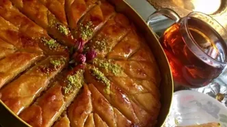 طرز تهیه باقلوای یزدی/ آموزش مرحله به مرحله باقلوای اصیل یزدی+فیلم