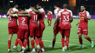 خلیلی: پرسپولیس پا به پای استقلال پیش می‌رود