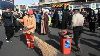 انجام عملیات پاکسازی مصلی و معابر اطراف آن با بیش از ۱۱۰۰ نیروی انسانی