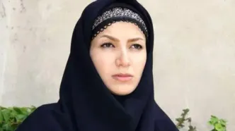 تصویری از تیپ متفاوت خاله شادونه در خیابان انقلاب | حضور ملیکا زارعی در مراسم تشییع شهدای خدمت