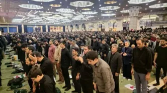حضور اقشار مردم در مصلی تهران برای وداع با رییس‌جمهور و یاران